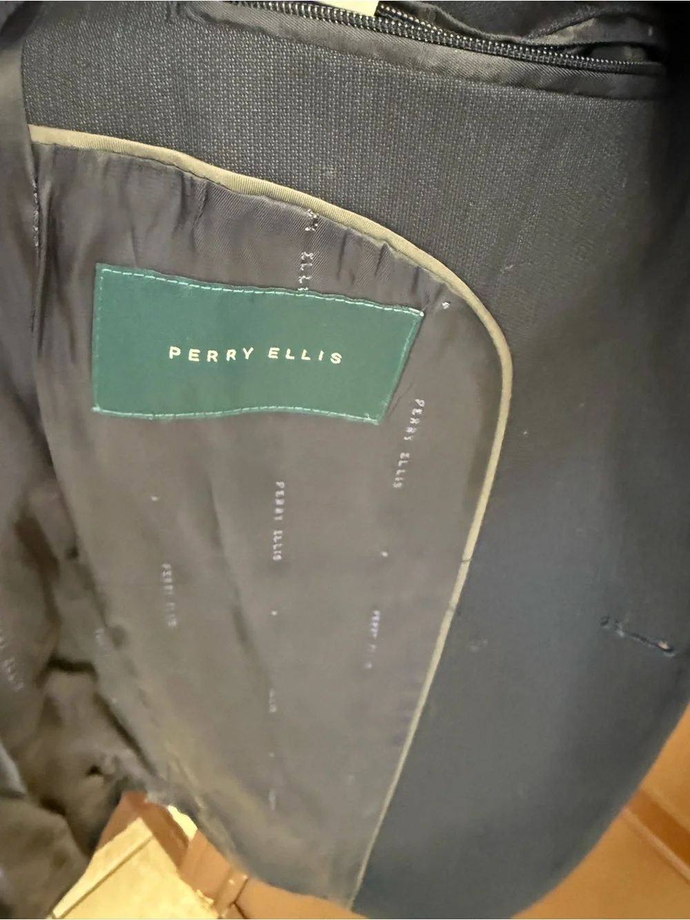Perry Ellis versatile black